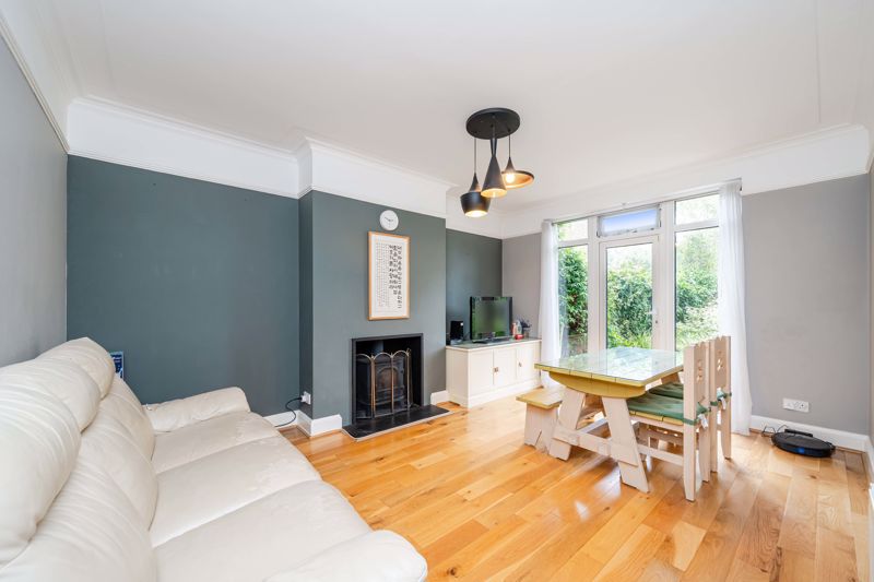 Living Room- click for photo gallery